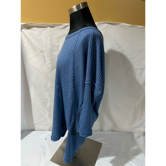 Wish List Women's Blue Knit Pullover Top Size M Casual 3/4 Sleeve - Picture 2 of 5